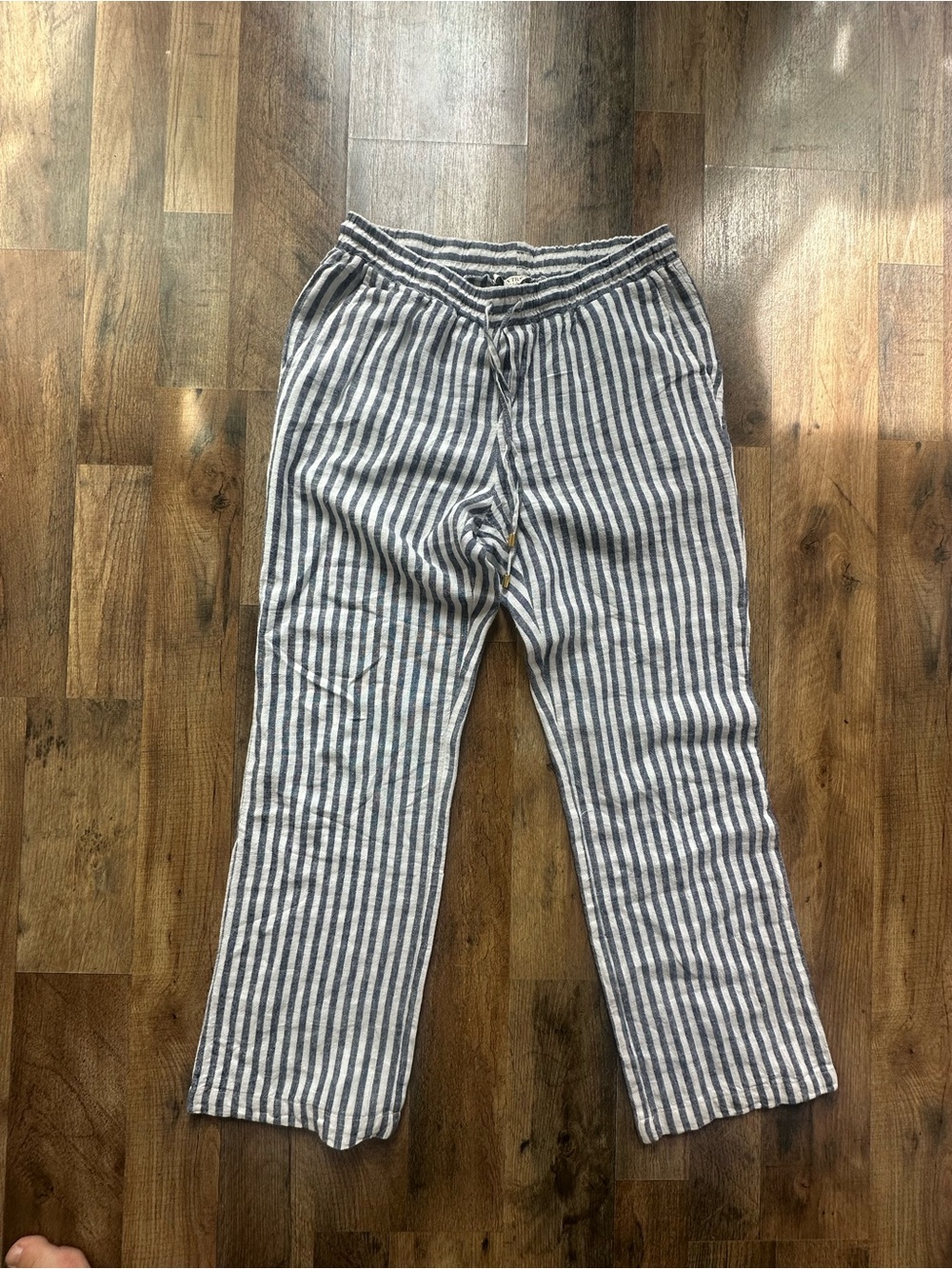 Ellen Tracy Blue & White Striped Drawstring Pants